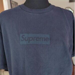 Supreme SS22 Tonal Logo T-shirt In Black Size Medium